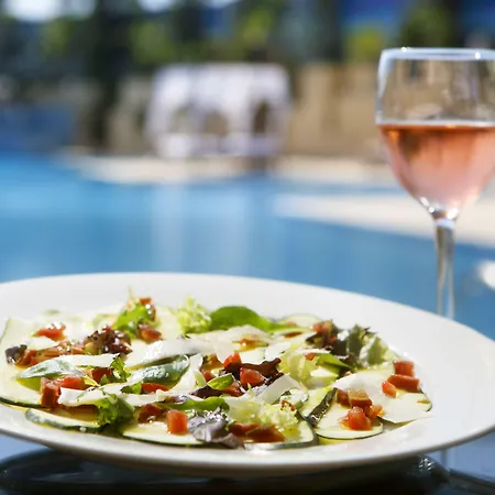 إكس إيستبونا ثالاسو آند سبا - للبالغين فقط فندق